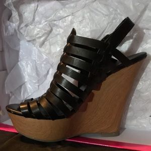 Chinese laundry Wedges